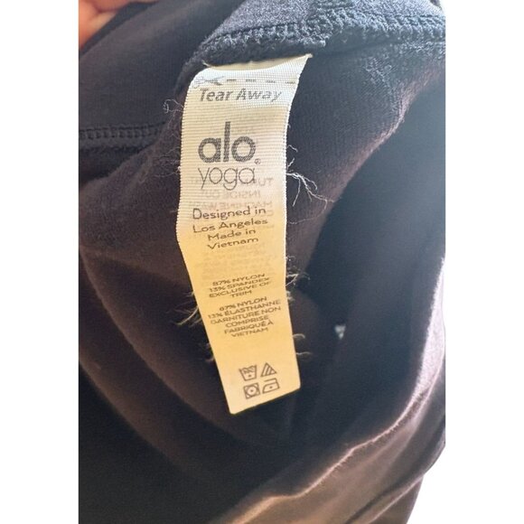 ALO Yoga High-Waisted Cropped Legging With Mesh Panels in Black - Picture 5 of 5